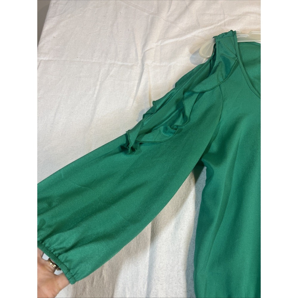 Renee Co. Green Jumper Romper Short Ruffles Peek-a-boo Shoulders Large - Picture 3 of 10